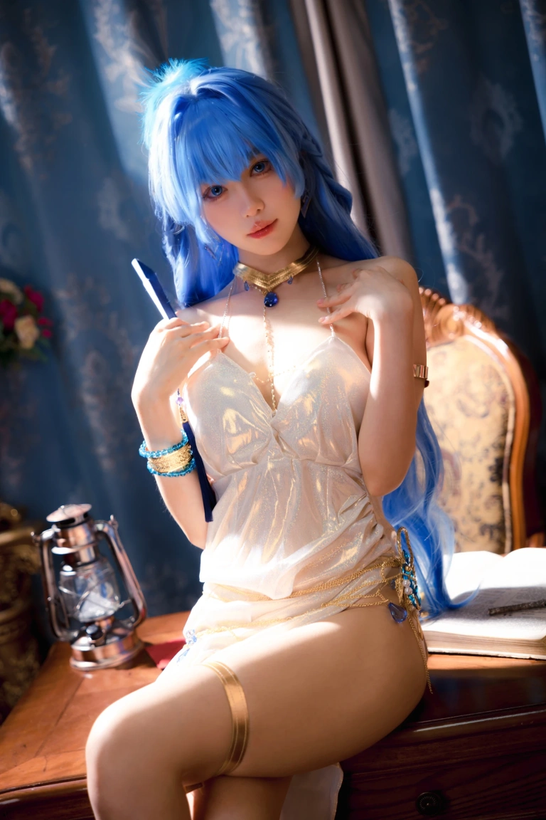 Shika小鹿鹿《胜利女神海伦》主题写真：37张全套美图