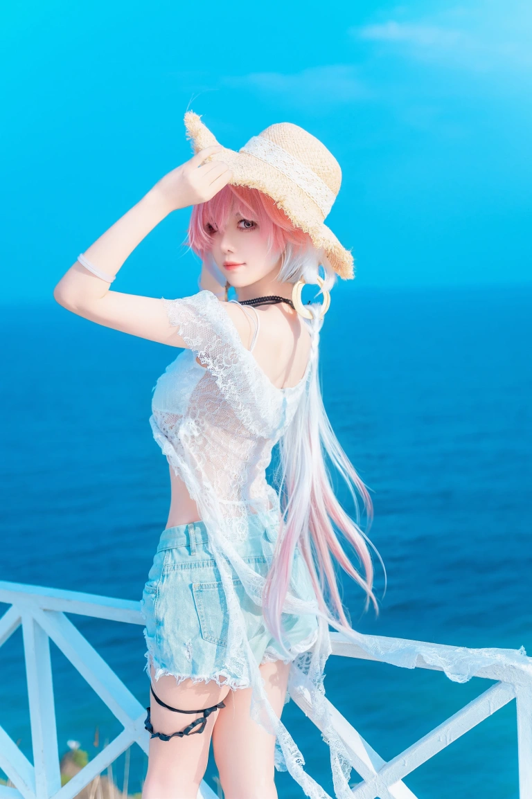 Shika小鹿鹿《鸣潮 长离同人》主题写真：22张全套美图