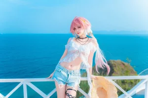 Shika小鹿鹿《鸣潮 长离同人》主题写真：22张全套美图