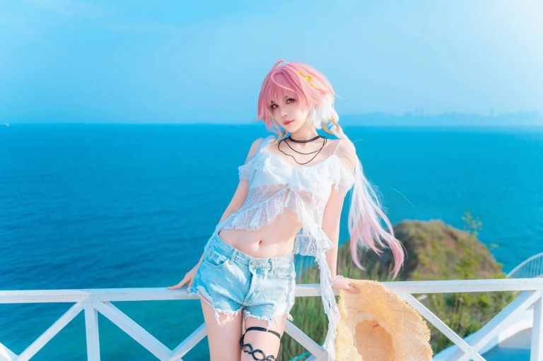 Shika小鹿鹿《鸣潮 长离同人》主题写真：22张全套美图