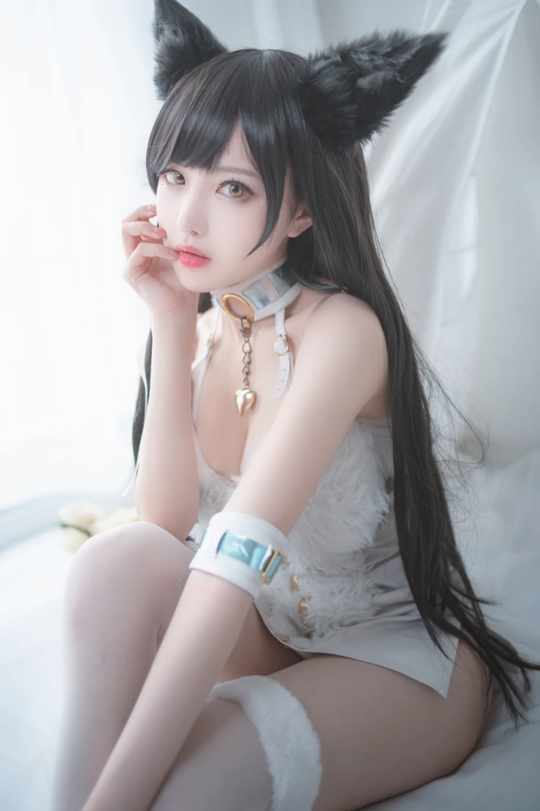 Shika小鹿鹿《爱宕 同人福利》主题写真：30张全套美图