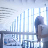 Shika小鹿鹿《图书馆》主题写真：16张全套美图