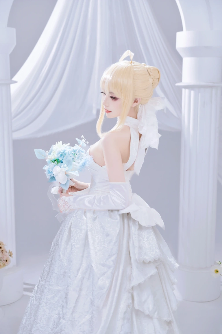 Shika小鹿鹿《Saber花嫁》主题写真：22张全套美图
