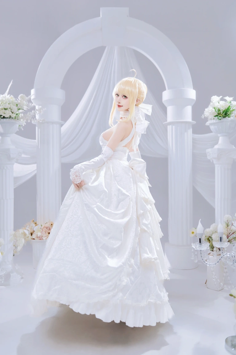 Shika小鹿鹿《Saber花嫁》主题写真：22张全套美图