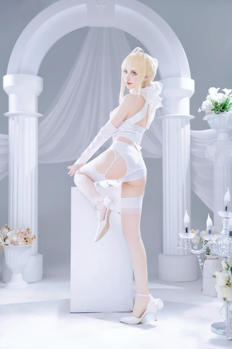 Shika小鹿鹿《Saber花嫁》主题写真：22张全套美图