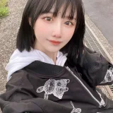 Shika小鹿鹿《莎拉自拍集》主题写真：30张全套美图