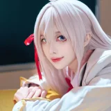 Shika小鹿鹿《邻座艾莉同学》主题写真：38张全套美图，含2个视频