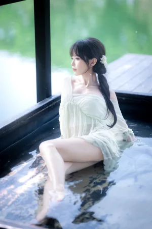 Shika小鹿鹿《江南水色》主题写真：65张全套美图，含3个视频