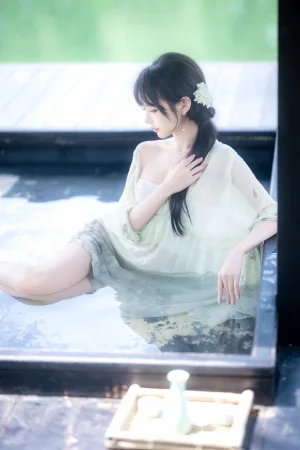 Shika小鹿鹿《江南水色》主题写真：65张全套美图，含3个视频