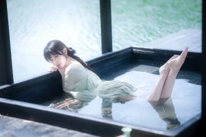 Shika小鹿鹿《江南水色》主题写真：65张全套美图，含3个视频