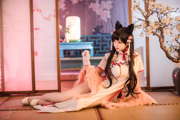Shika小鹿鹿《爱宕旗袍》主题写真：30张全套美图