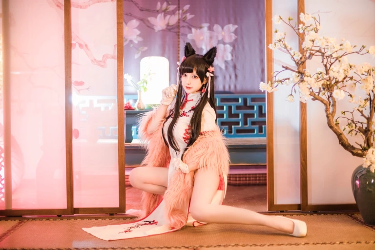 Shika小鹿鹿《爱宕旗袍》主题写真：30张全套美图