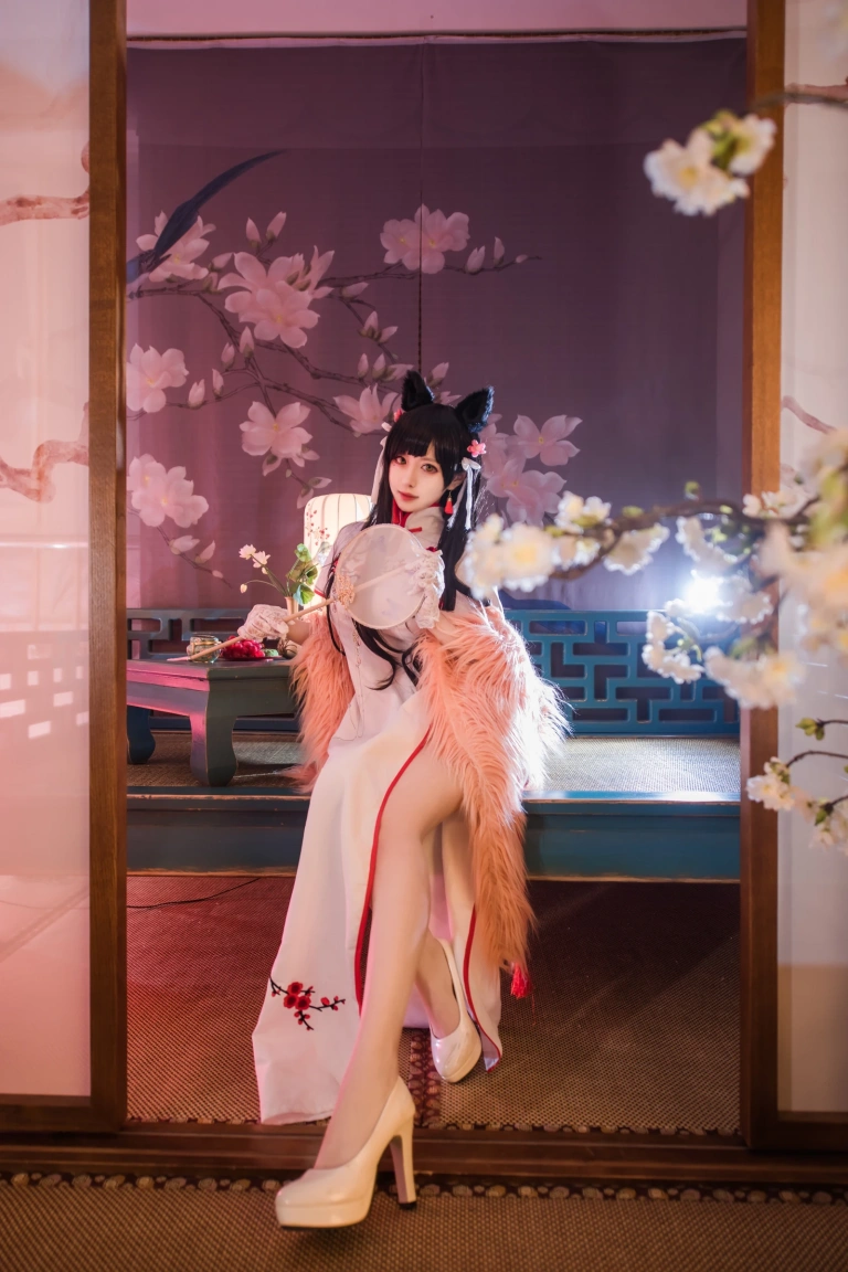 Shika小鹿鹿《爱宕旗袍》主题写真：30张全套美图