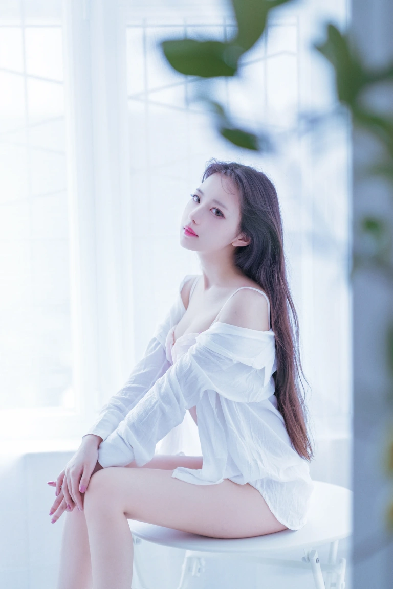 Shika小鹿鹿《白衬衣》主题写真：13张全套美图