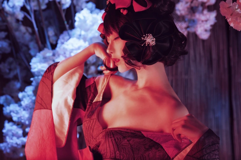 Shika小鹿鹿《北斋和服》主题写真：14张全套美图