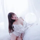 Shika小鹿鹿《纯白》主题写真：18张全套美图