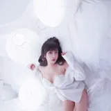 Shika小鹿鹿《纯白》主题写真：18张全套美图