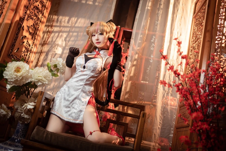 Shika小鹿鹿《蜂糖花》主题写真：20张全套美图