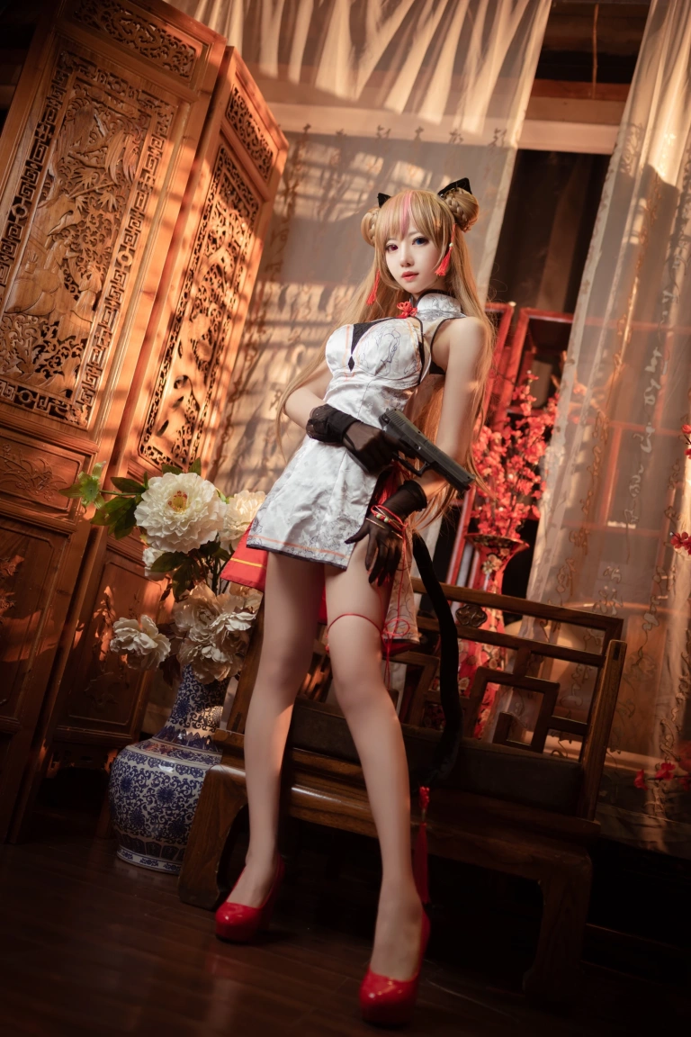 Shika小鹿鹿《蜂糖花》主题写真：20张全套美图
