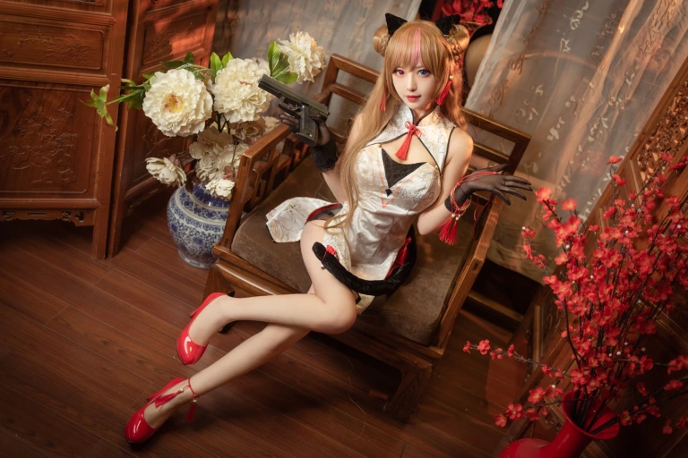 Shika小鹿鹿《蜂糖花》主题写真：20张全套美图