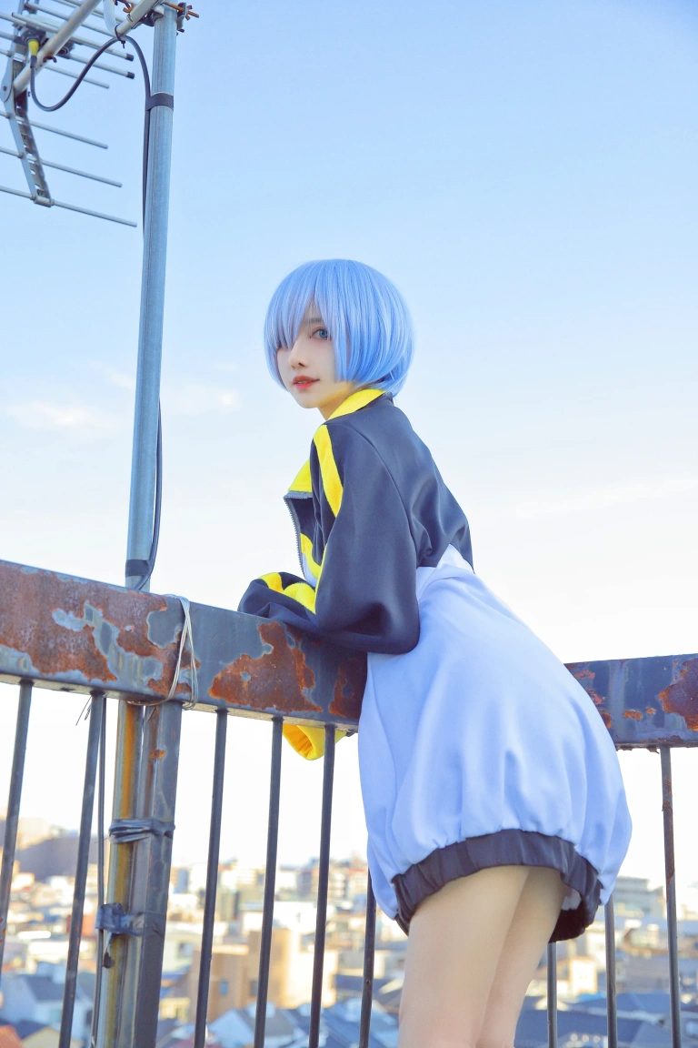 Shika小鹿鹿《蕾姆天台》主题写真：12张全套美图