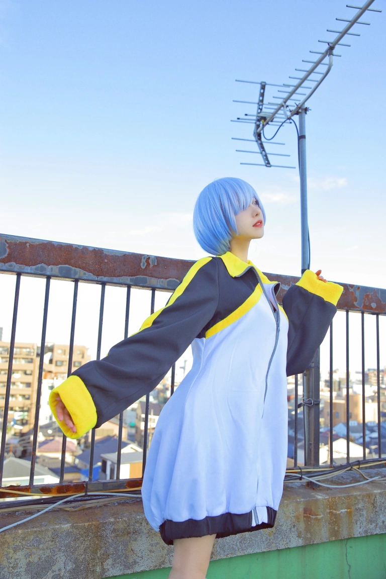 Shika小鹿鹿《蕾姆天台》主题写真：12张全套美图