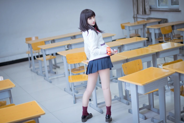 Shika小鹿鹿《六花》主题写真：10张全套美图