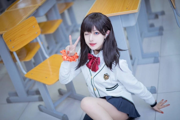 Shika小鹿鹿《六花》主题写真：10张全套美图