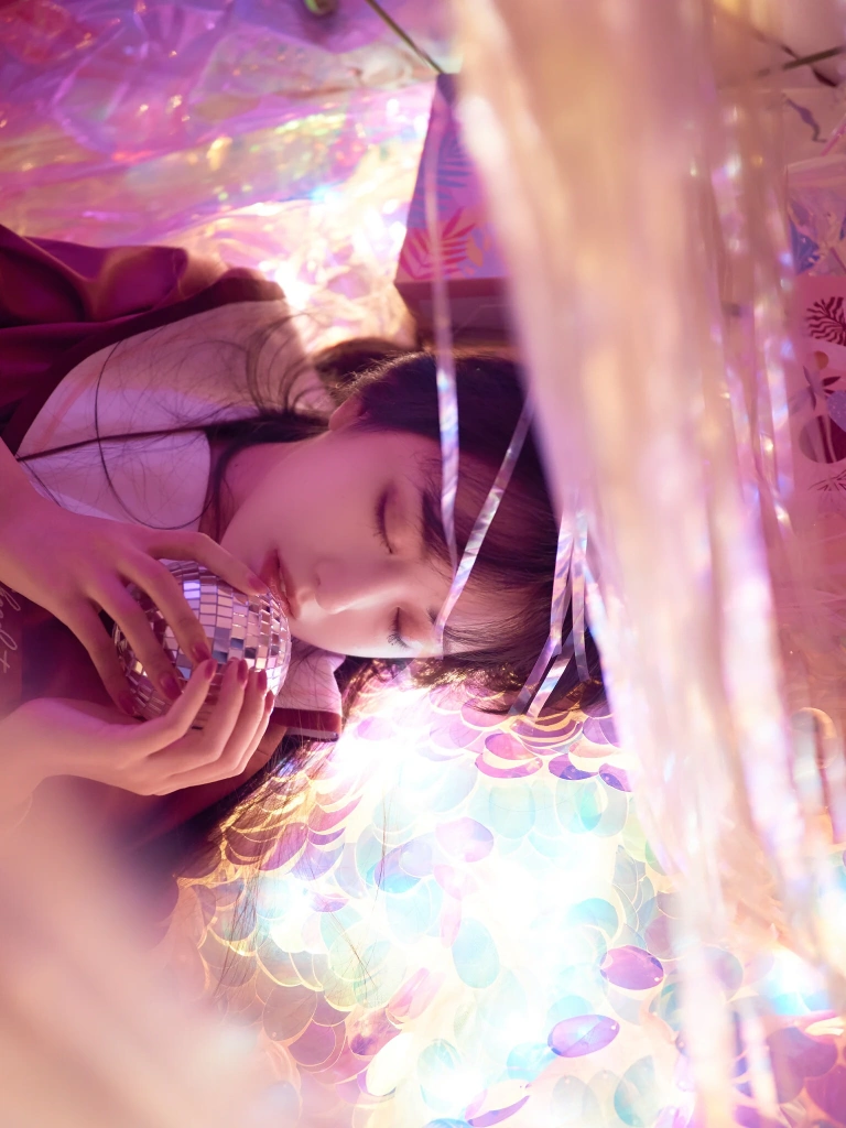Shika小鹿鹿《圣诞》主题写真：20张全套美图