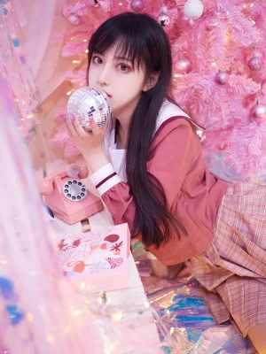 Shika小鹿鹿《圣诞》主题写真：20张全套美图