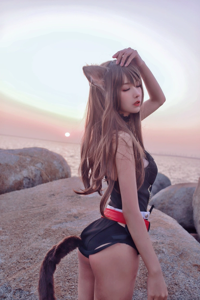 Shika小鹿鹿《天火泳装》主题写真：22张全套美图，含1个视频