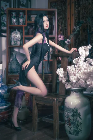 Shika小鹿鹿《万花旗袍》主题写真：6张全套美图