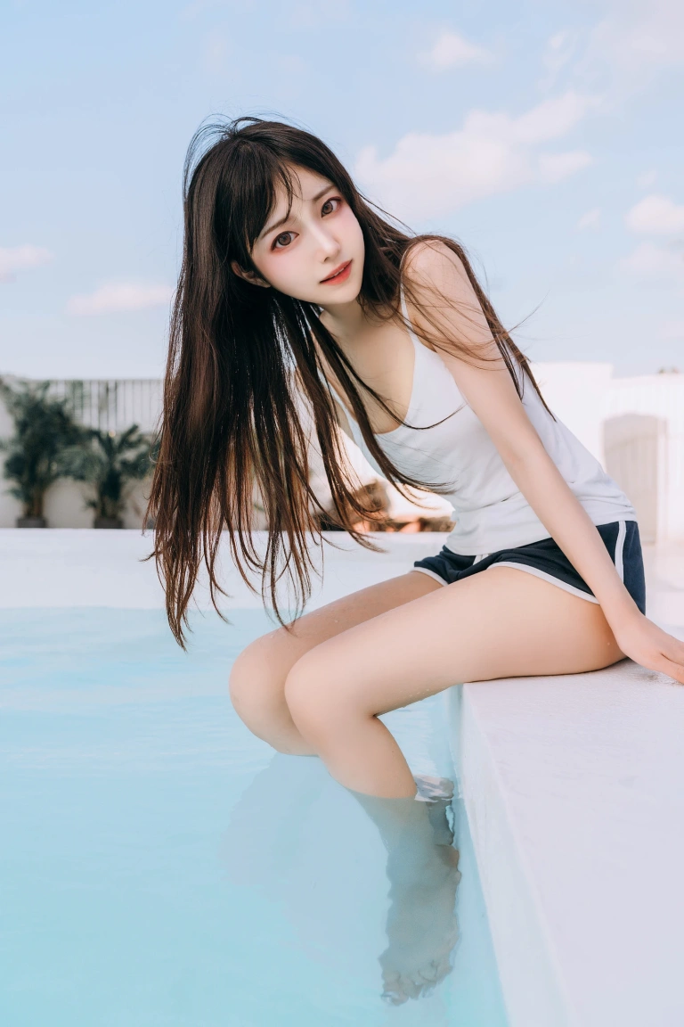 Shika小鹿鹿《夏日合集》主题写真：15张全套美图