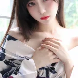Shika小鹿鹿《夏日合集》主题写真：15张全套美图