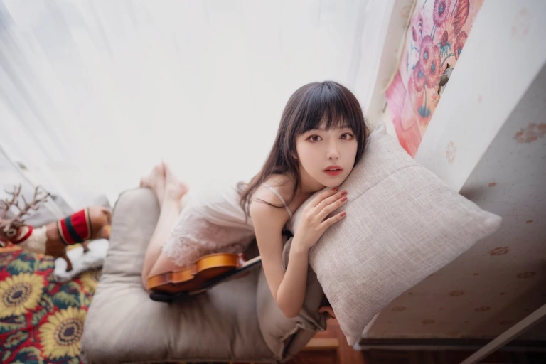 Shika小鹿鹿《写真01》主题写真：21张全套美图