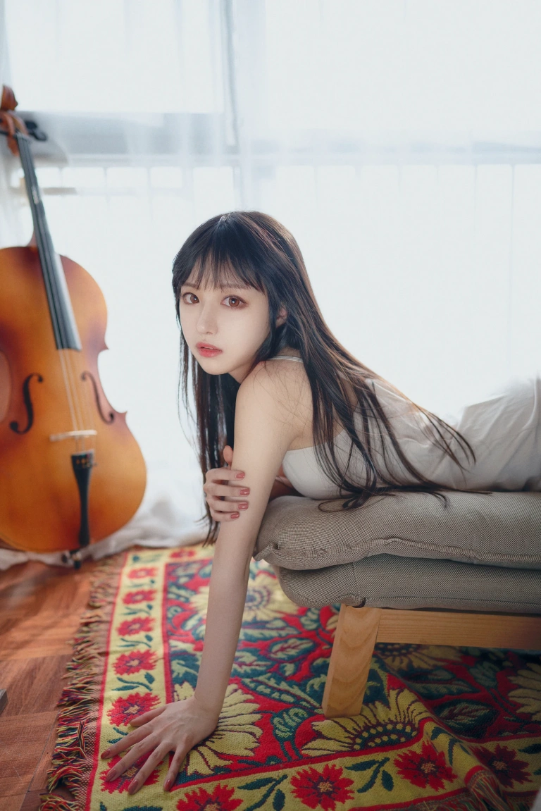 Shika小鹿鹿《写真01》主题写真：21张全套美图