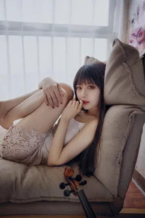 Shika小鹿鹿《写真01》主题写真：21张全套美图