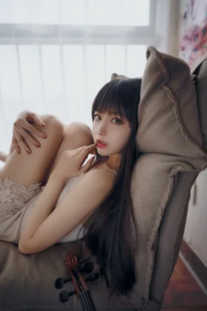 Shika小鹿鹿《写真01》主题写真：21张全套美图