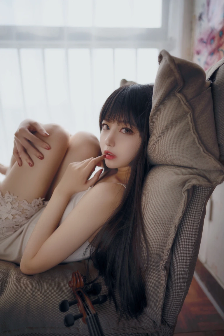 Shika小鹿鹿《写真01》主题写真：21张全套美图