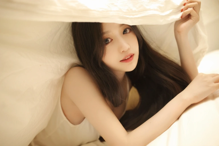 Shika小鹿鹿《写真05》主题写真：17张全套美图