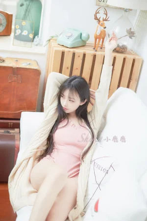 Shika小鹿鹿《写真06 41度》主题写真：24张全套美图