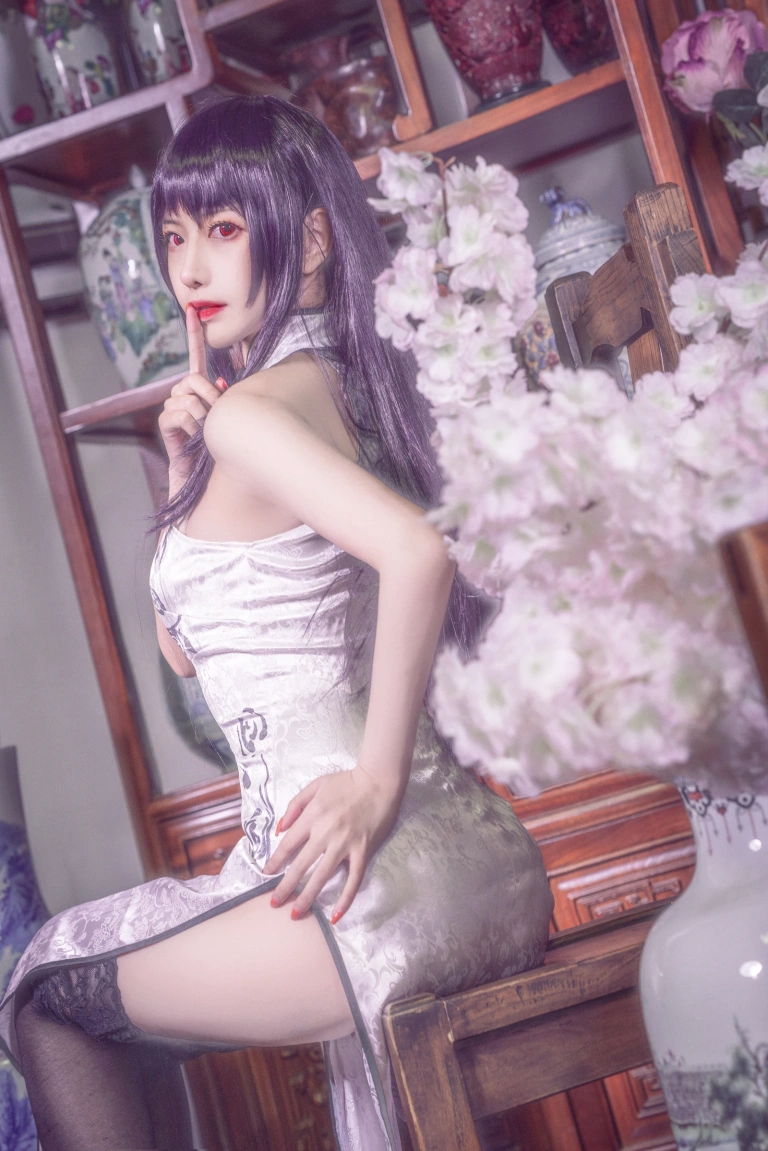 Shika小鹿鹿《学姐旗袍》主题写真：13张全套美图