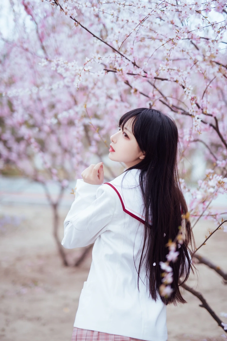 Shika小鹿鹿《樱花》主题写真：13张全套美图