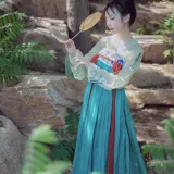 Shika小鹿鹿《中秋》主题写真：18张全套美图
