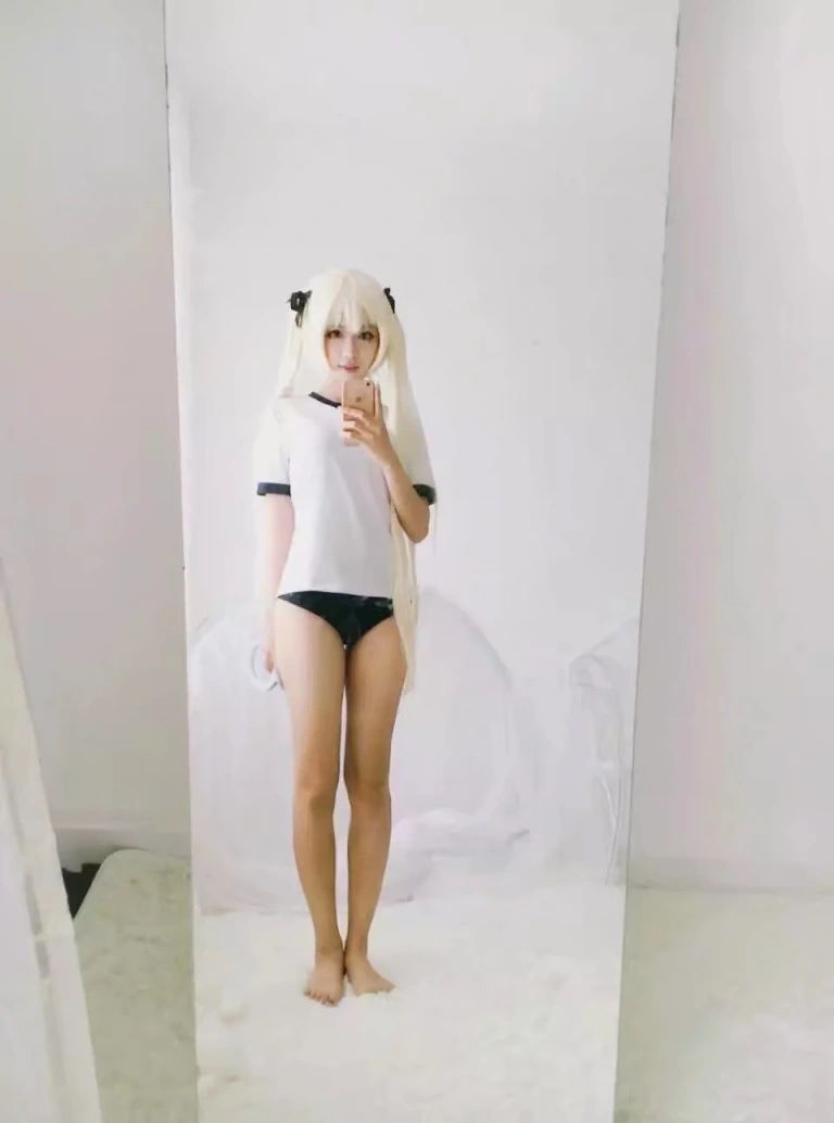 Shika小鹿鹿《自拍》主题写真：80张全套美图