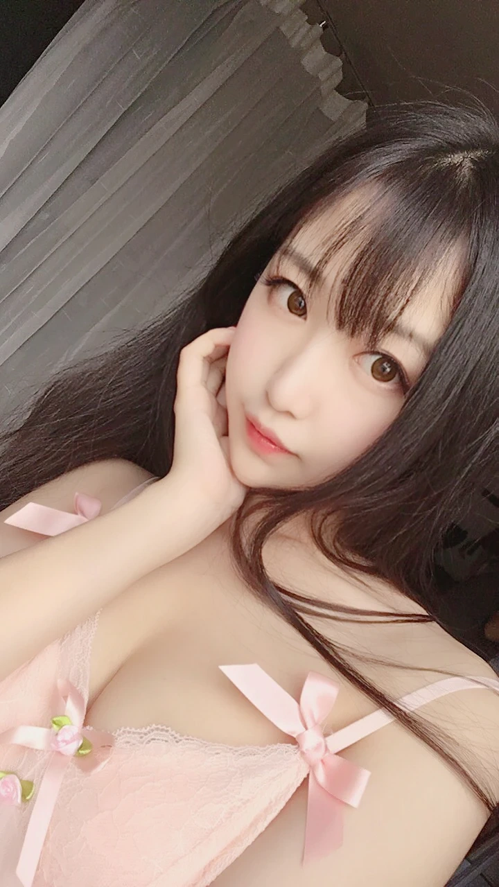 Shika小鹿鹿《自拍》主题写真：80张全套美图