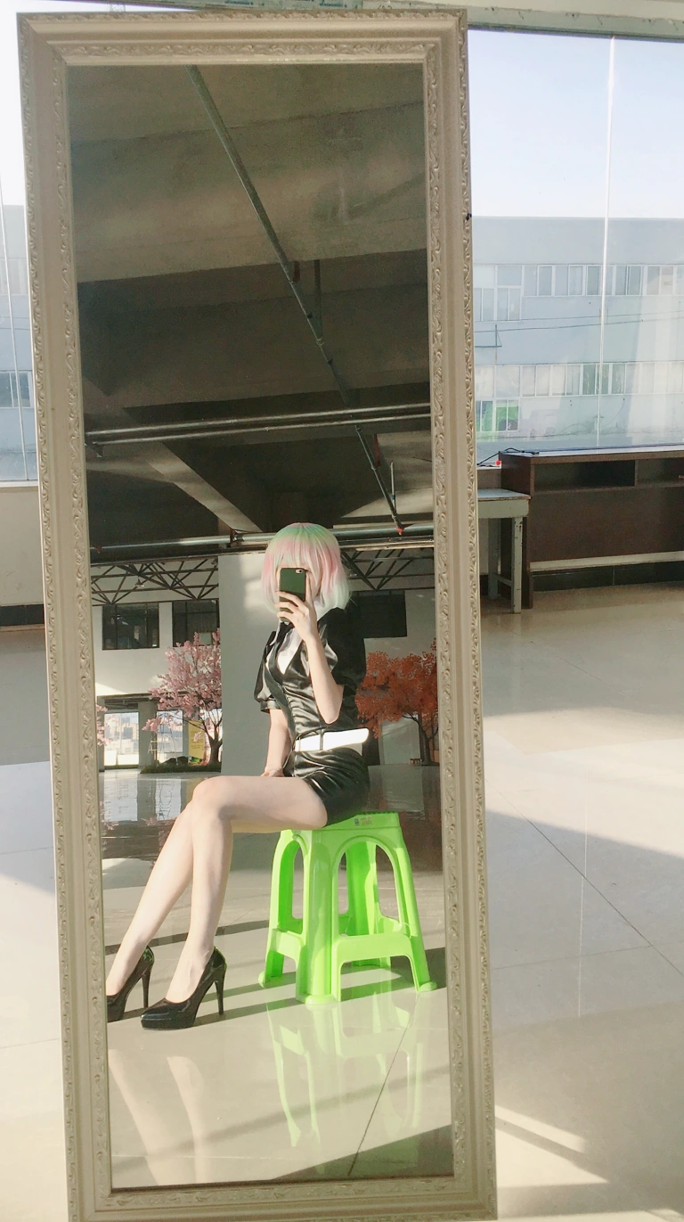 Shika小鹿鹿《自拍》主题写真：80张全套美图