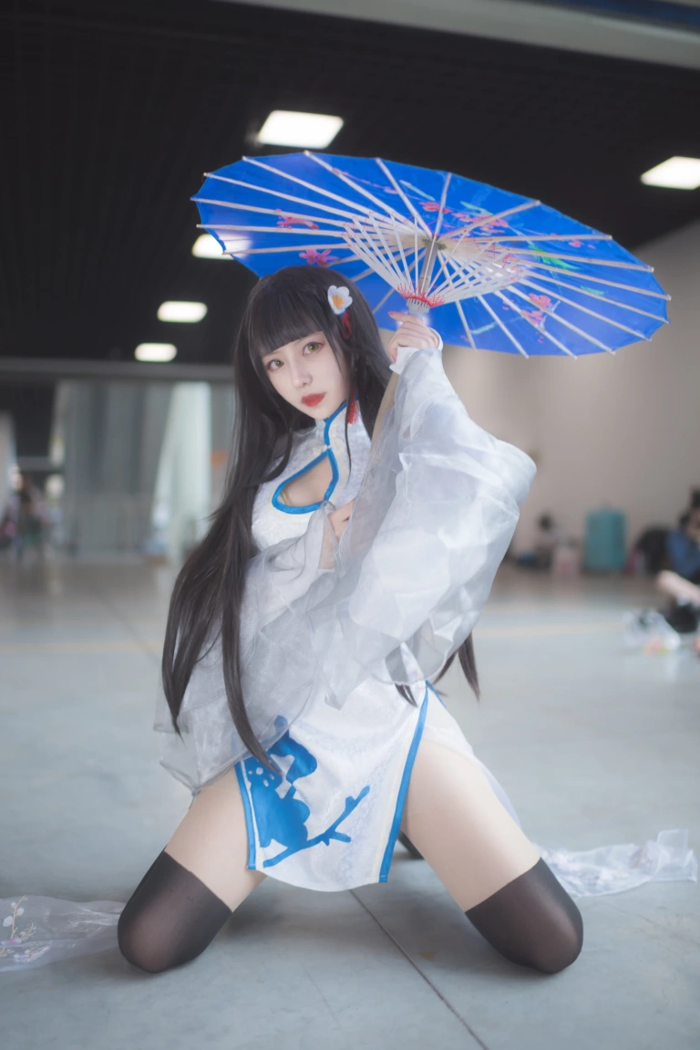 Shika小鹿鹿《逸仙》主题写真：9张全套美图