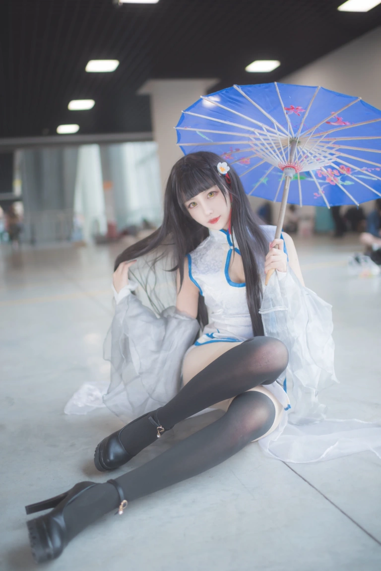 Shika小鹿鹿《逸仙》主题写真：9张全套美图