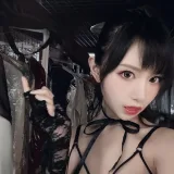Shika小鹿鹿《妄想天国 真爱版》主题写真：24张全套美图，含3个视频